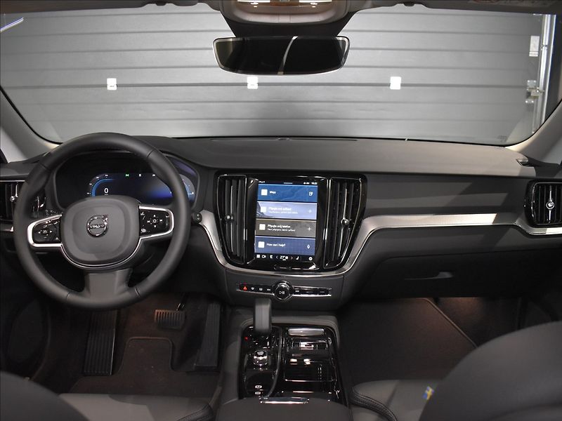 Volvo V60 2,0 T6 AWD PLUS BLIS,Bezklíč - fotka 12 z 23