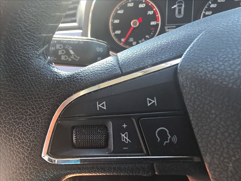 Seat Arona 1,0 TSi 85KW Style NAVI ALU - fotka 15 z 44