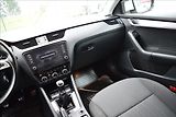 Škoda Octavia 1,6 TDI 85kw ALU KLIMA TAŽNÉ - náhled 20