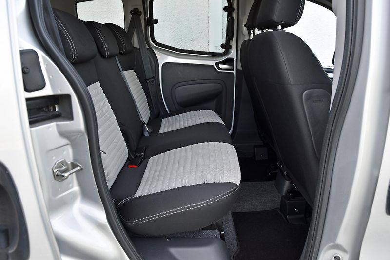 Fiat Qubo 1.3 MultiJet,KLIMA,PDC,ALU16 - fotka 35 z 44