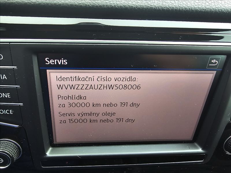 Volkswagen Golf Sportsvan 1,4TSi 110KW R-Line NAVI - fotka 20 z 47