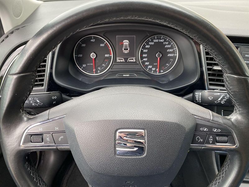 Seat Leon (2015) ST 1.6 TDI DSG Style - fotka 6 z 29