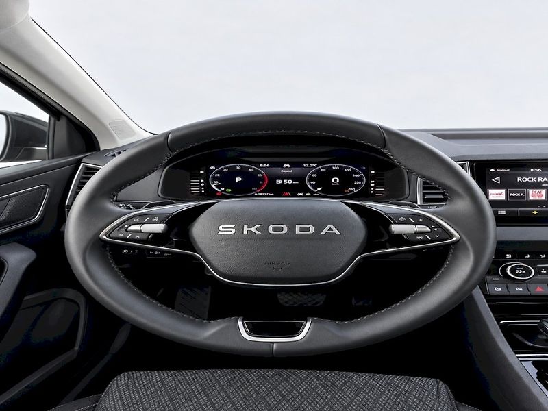 Škoda Karoq (2025) TOP SEL TS 110/1.5 A7F - fotka 17 z 37