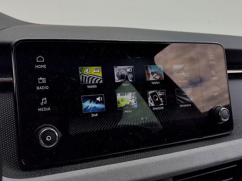 Škoda Scala (2025) Top Selection 1,0 Tsi 85 Kw - fotka 13 z 34