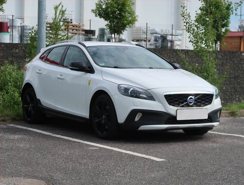 Volvo V40 (2016) 2.0 D3, Automat, Serv.kniha - fotografie inzerátu