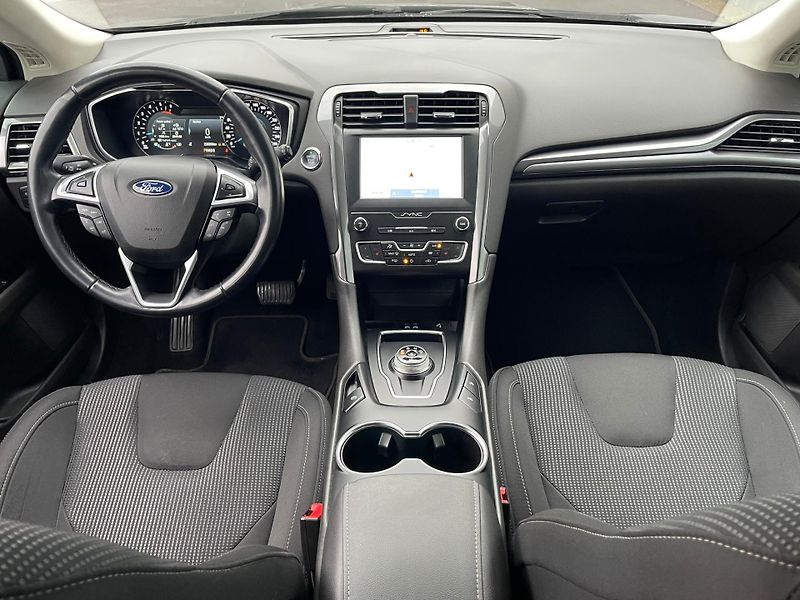 Ford Mondeo (2021) 2.0 TITAN,PO VELKÉM SERVISE - fotka 7 z 21