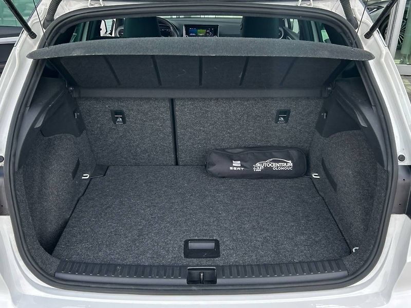 Seat Arona (2023) 1.0 TSI 7DSG FR - fotka 23 z 28