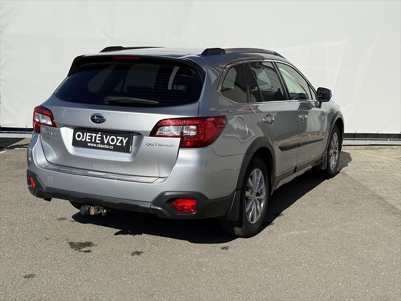 Subaru Outback 2,5 Comfort - fotka 6 z 19