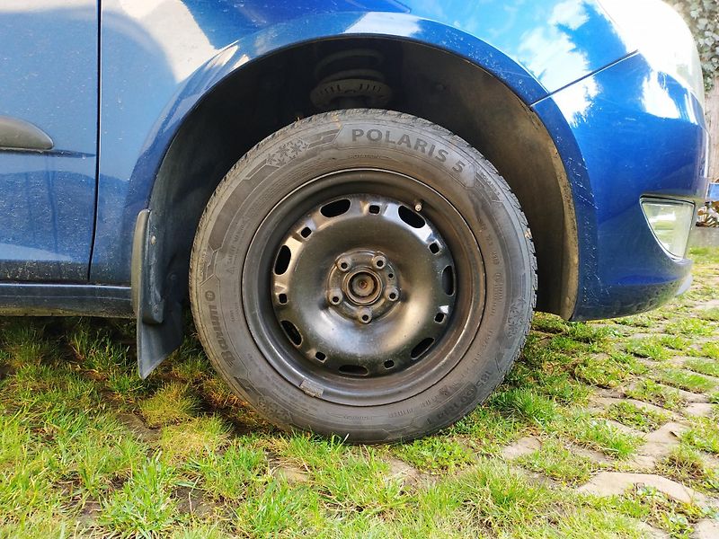 Škoda Fabia 1.2 /51kW.....74790 km  ČR - fotka 36 z 49