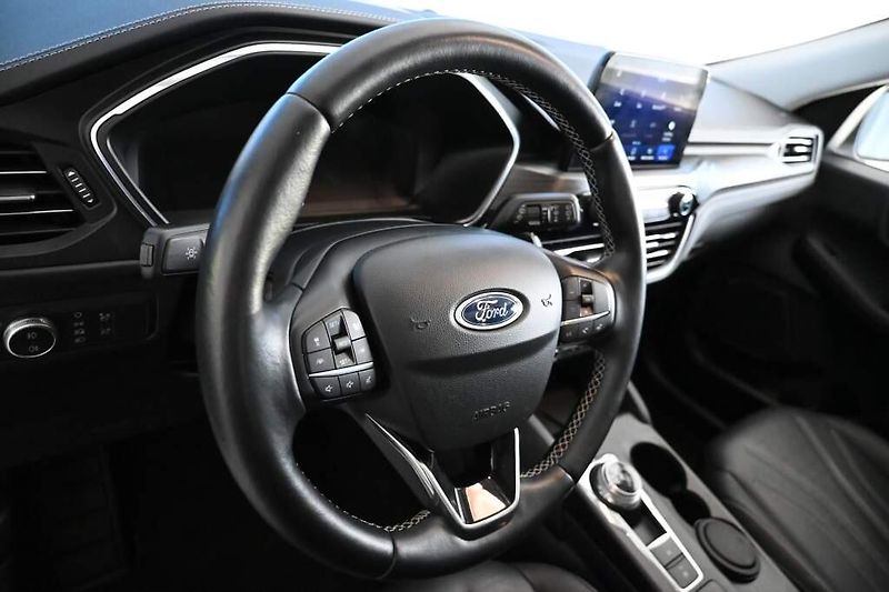 Ford Kuga (2021) 2.5 VIGNALE VIRTUAL LED ACC BO - fotka 13 z 48