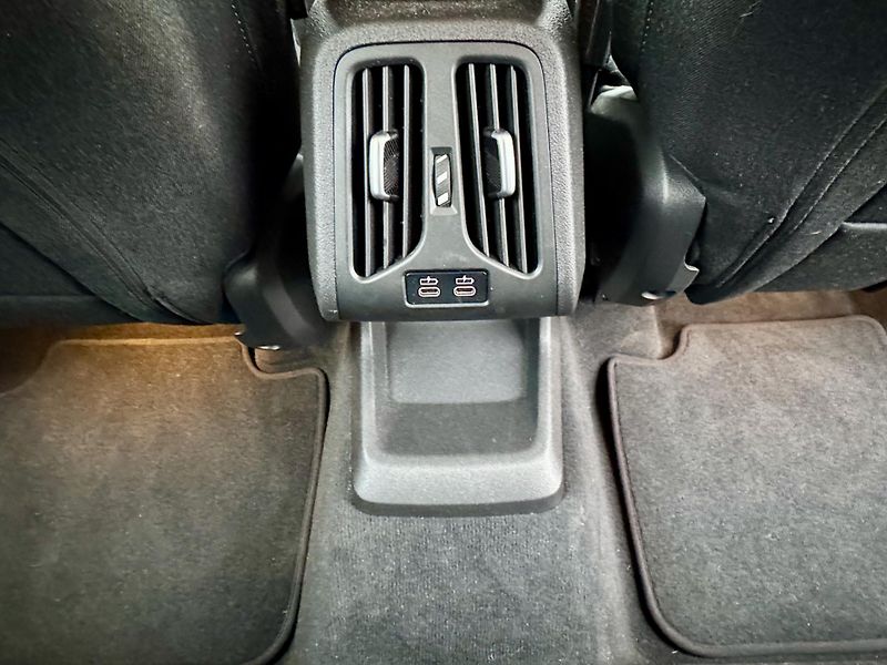 BMW Řada 2 (2024) LED, ACC, Kamera,2xAL sada kol - fotka 18 z 48
