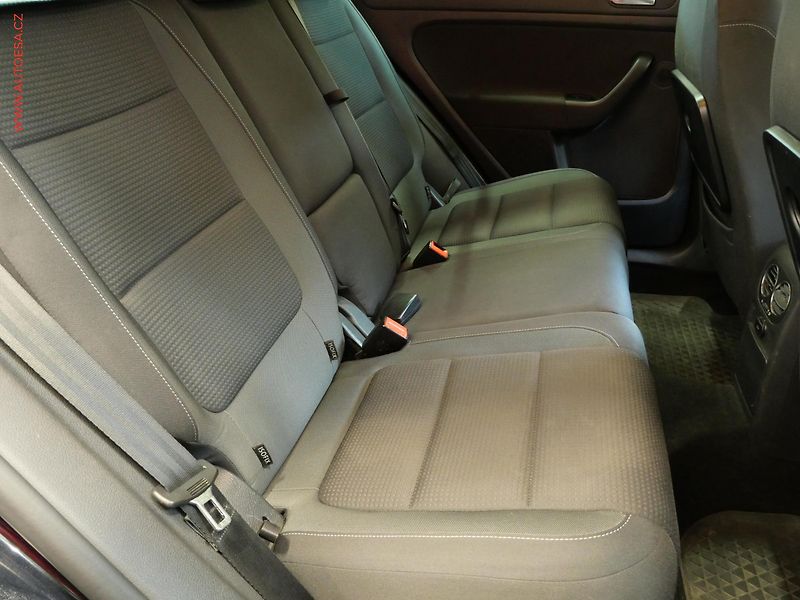 Volkswagen Golf Plus (2011) 1.6 TDI, Klima - fotka 14 z 23
