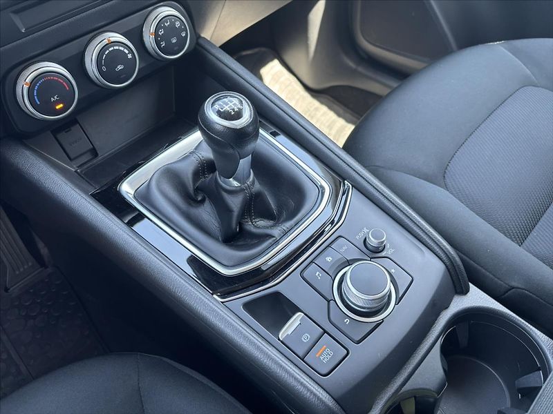 Mazda CX-5 2,0 i ZÁRUKA 1.ČR MRTVÝ ÚHEL - fotka 23 z 33