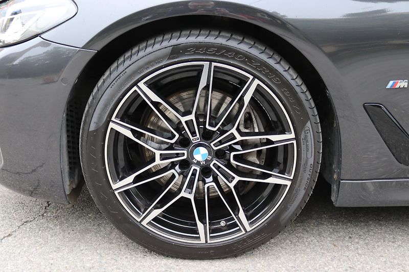 BMW Řada 5 540D XDRIVE G30 M-PAKET 250kW - fotka 18 z 50