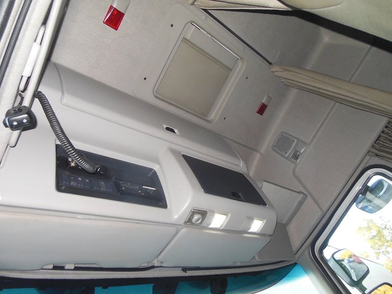 Renault Premium R 460.26 DXi, BDF, 6x2, Euro 5 - fotka 14 z 26