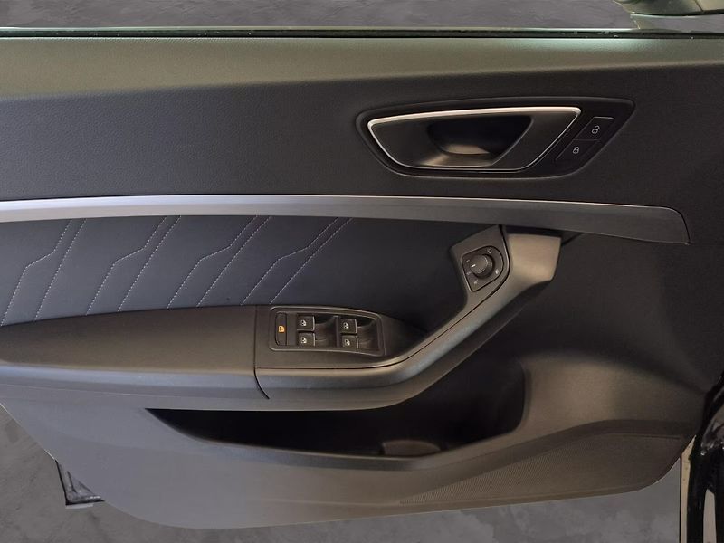 Seat Ateca 1.5 TSI DSG FR Kamera ACC LED - fotka 8 z 19