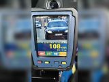 Řidič BMW prosvištěl po Americké ulici v Kladně 108 km/h.