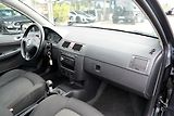 Škoda Fabia 1.4 16V Ambiente Combi 80PS - náhled 25