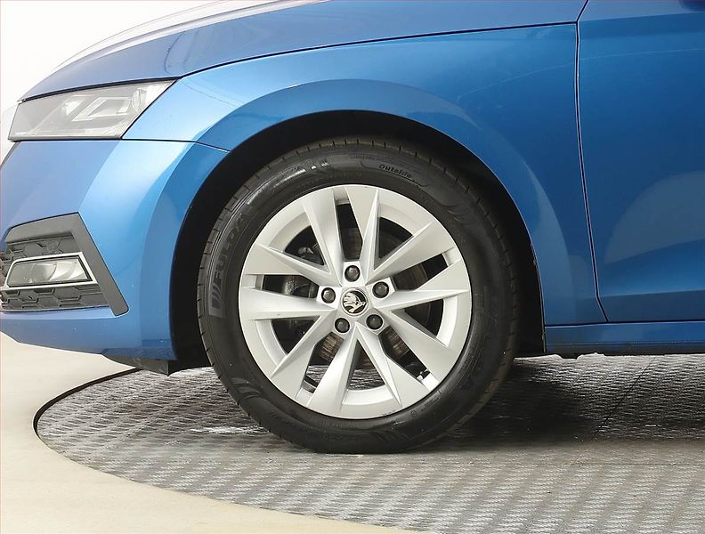 Škoda Octavia (2022) 2.0 TDI, Automat, ČR,1.maj - fotka 15 z 29