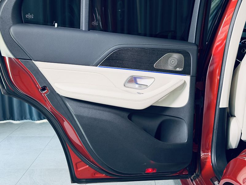 Mercedes-Benz GLE (2022) 350de*CZ*ZÁRUKA*SERVIS ZDARMA - fotka 28 z 35