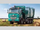 Tatra Phoenix 8x6 – výměnná zemědělská nástavba.