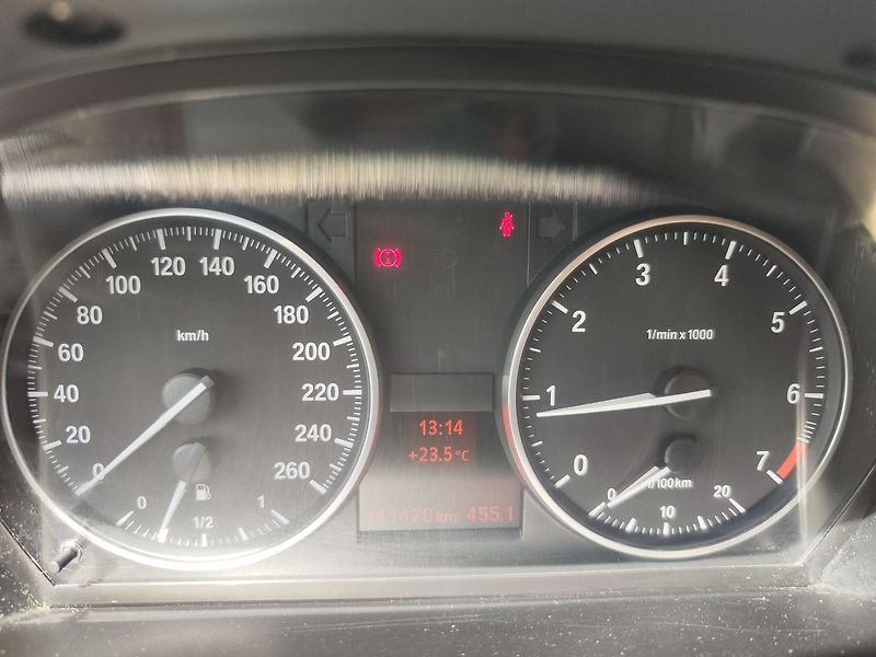 BMW X1 2.0i/135kW xDrive - fotka 13 z 24