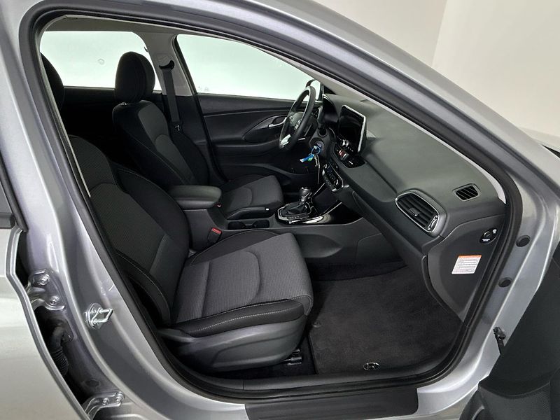 Hyundai i30 Smart DCT - fotka 9 z 26