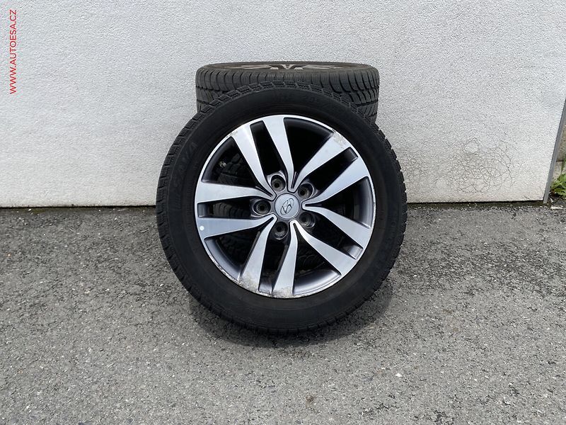 Hyundai i30 (2017) 1.6 CRDi, 2.maj,ČR, AC, navi - fotka 17 z 17