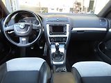 Škoda Octavia (2010) 2.0 TDi, RS, navi - náhled 7