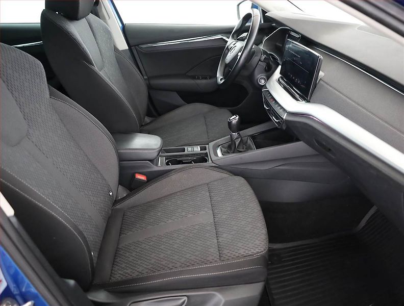 Škoda Octavia (2021) Style 2.0 TDI, ČR,1.maj - fotka 7 z 17