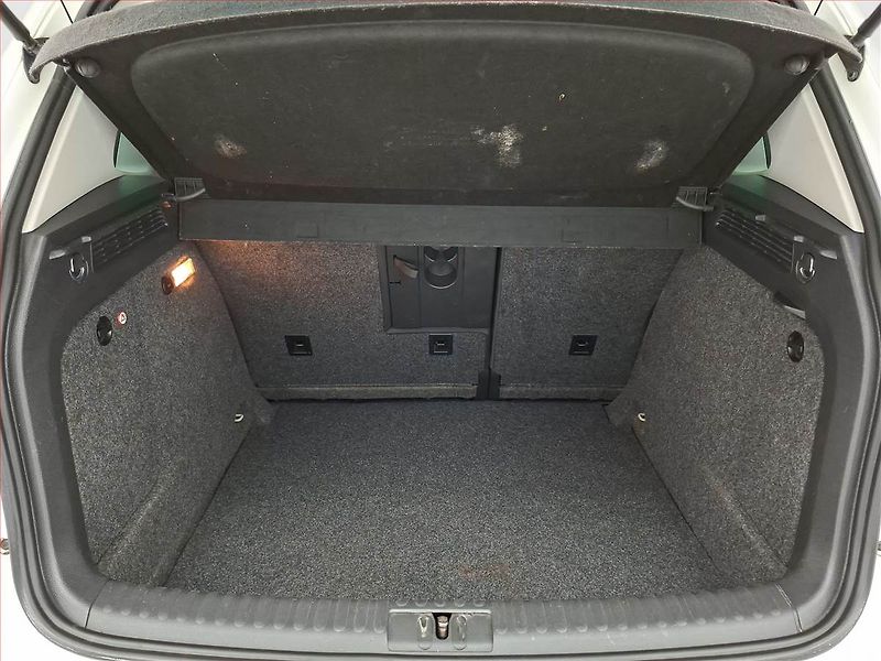 Volkswagen Tiguan (2012) 2.0 TDI, 4X4, Tempomat - fotka 13 z 17