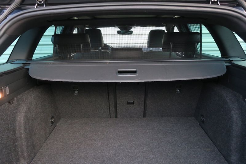 Škoda Superb (2017) 2.0 TDI 140kW 4x4 L&K DSG - fotka 48 z 50