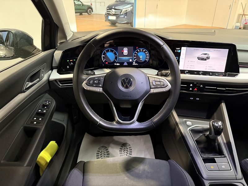Volkswagen Golf 2,0 TDI 110 kW Life - fotka 6 z 14