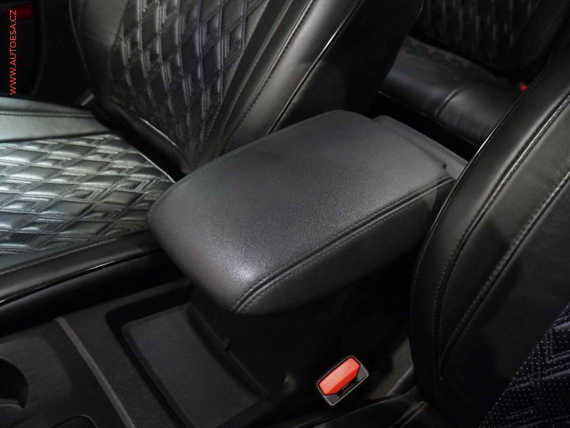 Ford Focus (2021) 2.0 TDi, servis.kniha, AT - fotka 20 z 22