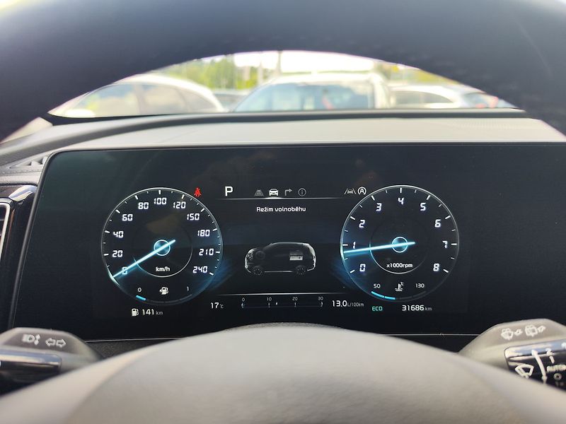 Kia Sportage 1.6 T-GDi/132kW Top 4x4 DCT - fotka 19 z 40