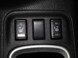 Nissan Navara 2,3 dCi 140kW AT Tekna 1.maj. - náhled 24