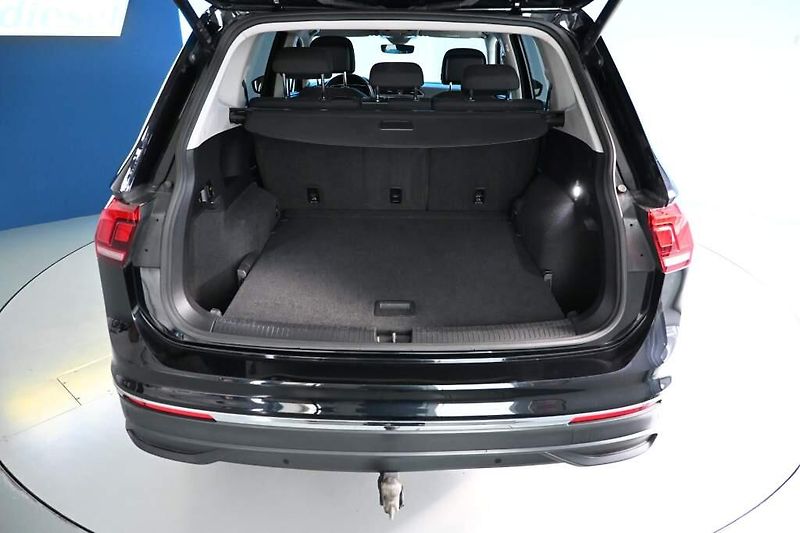 Volkswagen Tiguan Allspace (2023) 2.0 DSG LED ACC VIRTUAL Tažné - fotka 8 z 33