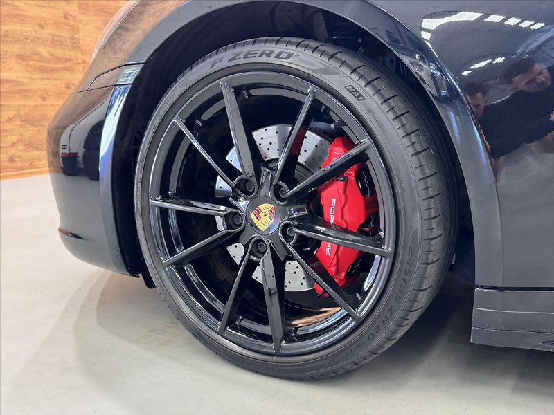 Porsche 911 CARRERA 4S SPORT DESIGN - fotka 27 z 29