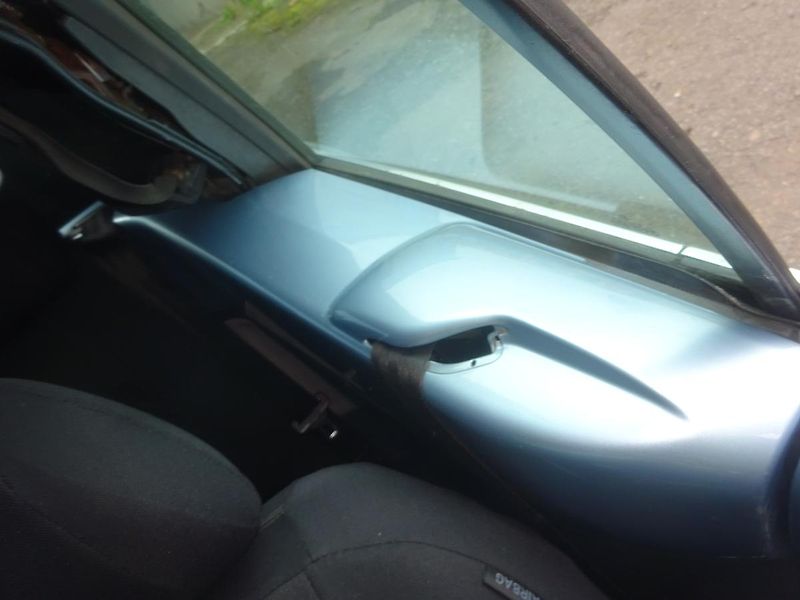 Volkswagen New Beetle (2003) Cabrio 1,4 55 KW - fotka 11 z 13