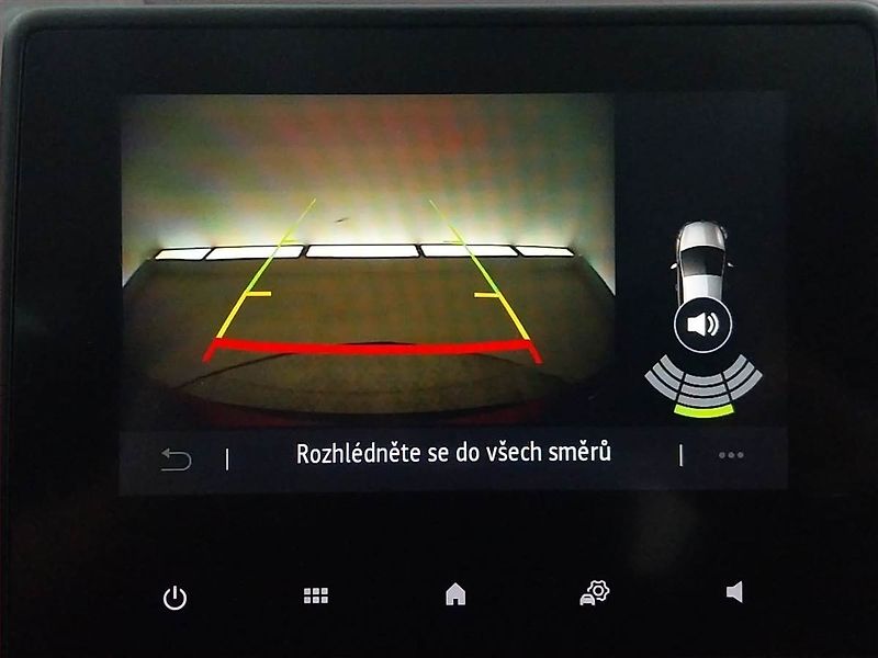 Renault Captur (2024) 1.3 TCe MHEV - fotka 19 z 20