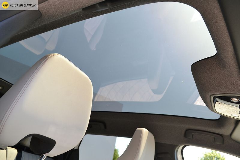 Renault Espace ICONIC E-TECH FULL HYBRID 200k - fotka 19 z 73