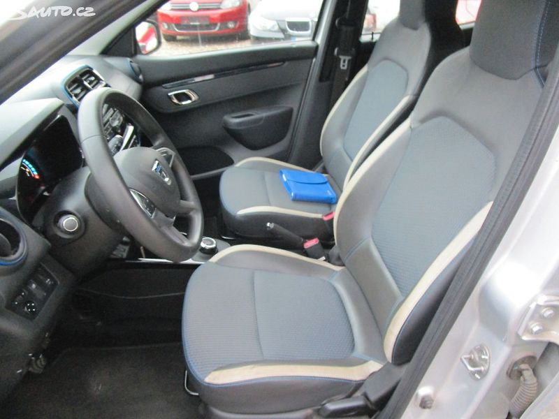 Dacia Spring ELEKTRO-BATERIE-27KWh-1.MAJITE - fotka 17 z 24
