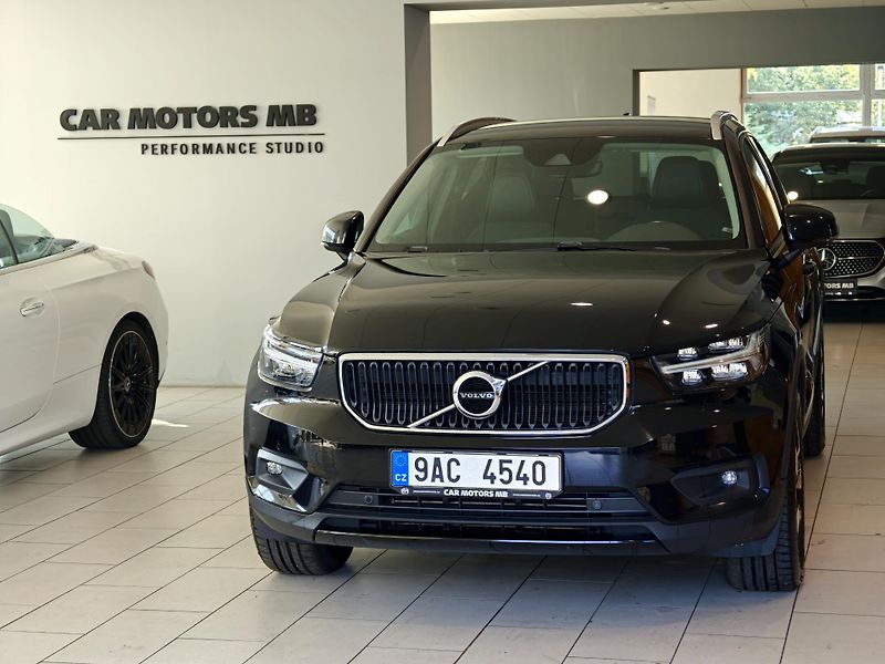 Volvo XC40  D3 AWD Momentum+Winter Pack - fotografie inzerátu