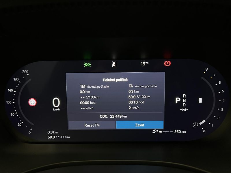 Volvo XC60 B5 AWD PLUS DARK AUT 1.maj. - fotka 25 z 46
