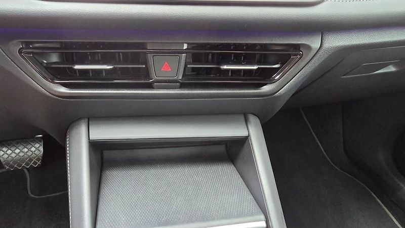 Volkswagen Tayron (2025) 1.5 eTSI 110 kW DSG7 7míst  - fotka 33 z 38
