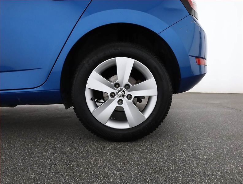 Škoda Fabia (2018) 1.0 TSI, Tempomat - fotka 17 z 17