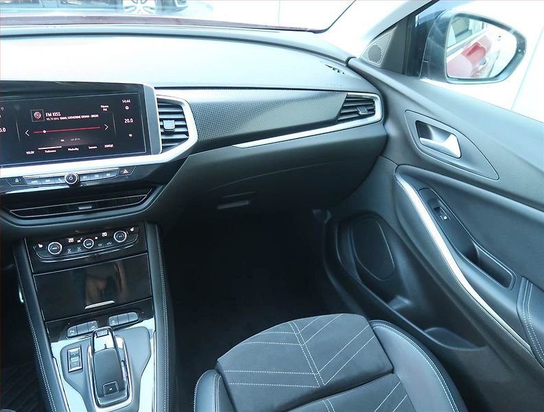 Opel Grandland X (2022) GS Line 1.5 CDTI - fotka 8 z 18