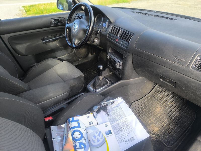 Volkswagen Golf GT-TDI66KW,PĚKNÝ,SERVISKA,1MAJ - fotka 9 z 24