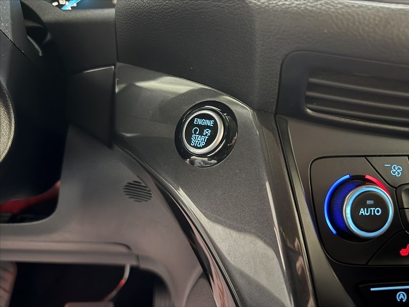 Ford Grand C-MAX 1,5   TDCI TITAN AT KAMERA FUL - fotka 18 z 39