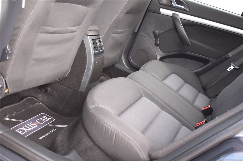 Škoda Octavia 2,0 TDi 103kw 4x4 2 SADY KOL - fotka 16 z 36
